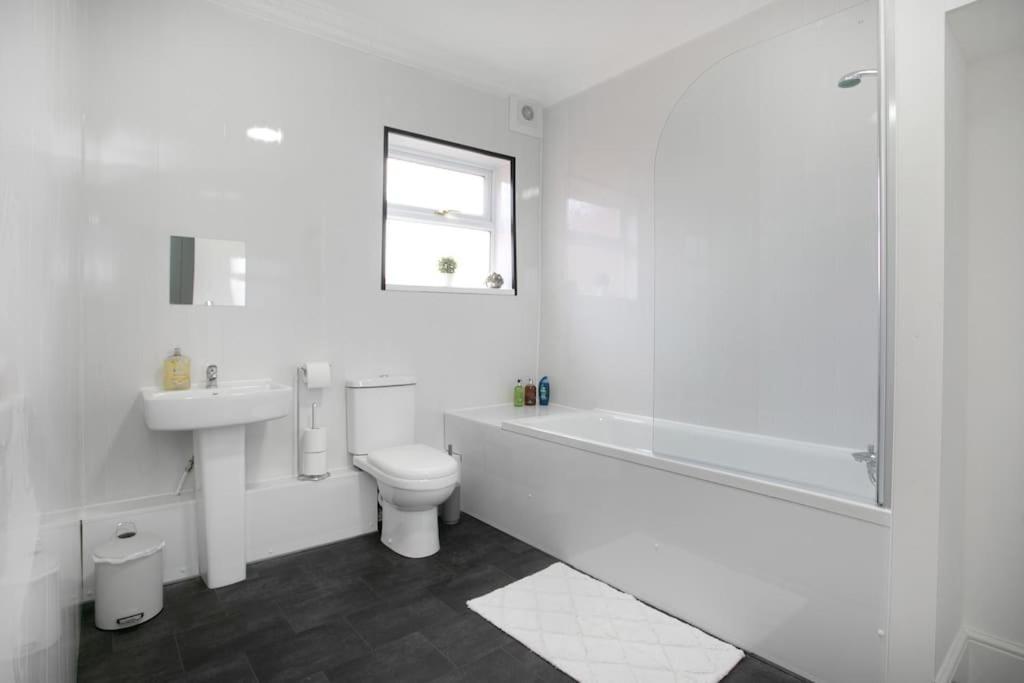 Cudworth House, Barnsley For Contractors & Families, Free Parking, High Speed Wifi Etcヴィラ エクステリア 写真