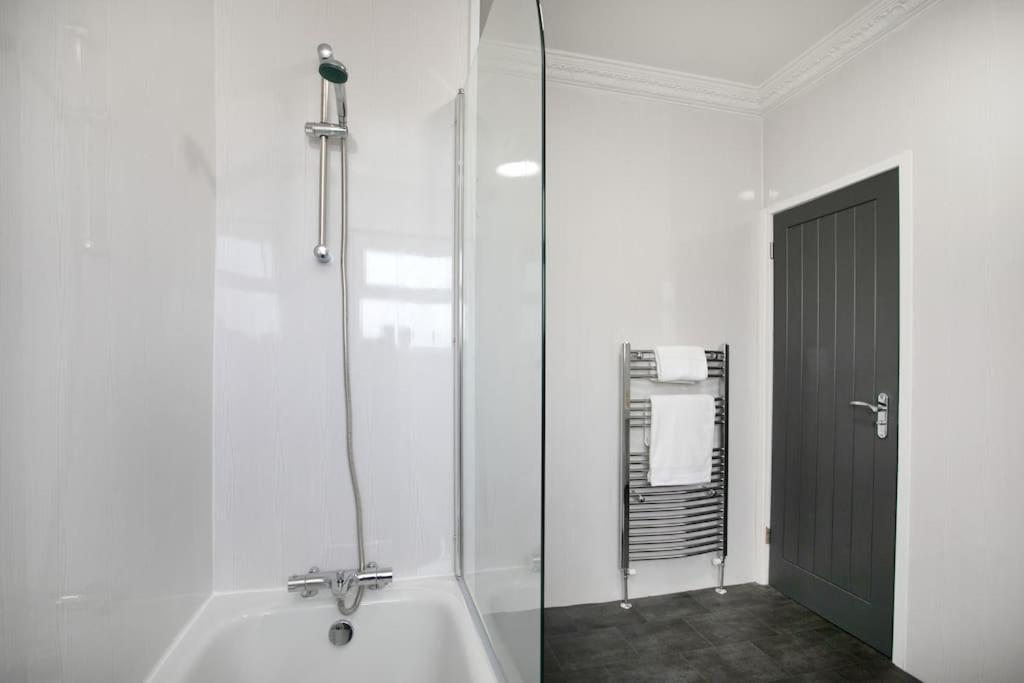 Cudworth House, Barnsley For Contractors & Families, Free Parking, High Speed Wifi Etcヴィラ エクステリア 写真